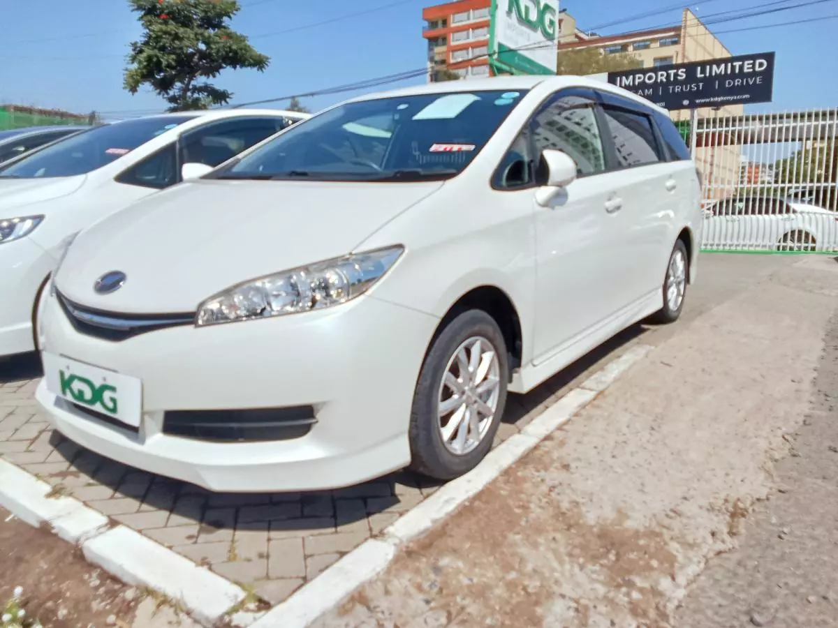 Toyota Wish   - 2017