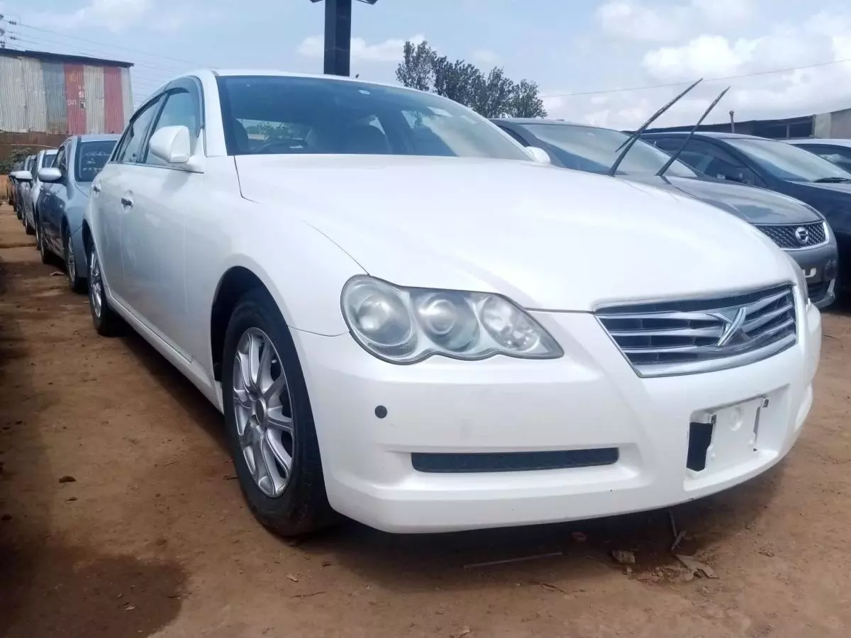 Toyota Mark X   - 2009