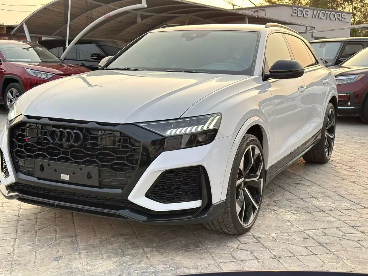 Audi Q8   - 2023