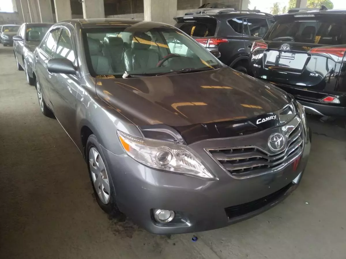 Toyota Camry - 2006