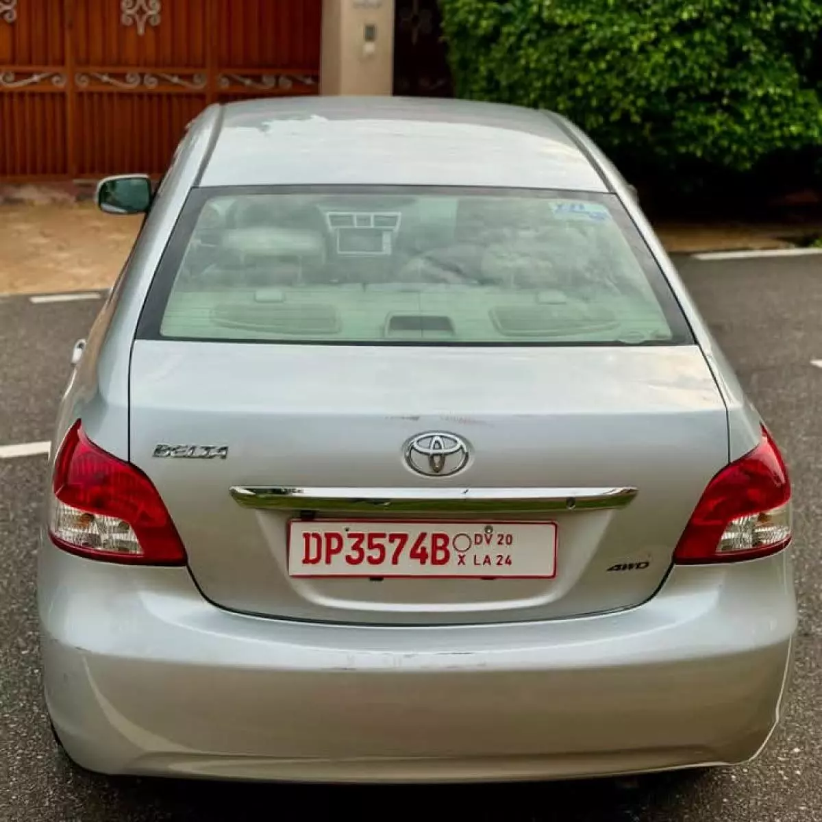 Toyota Belta   - 2011