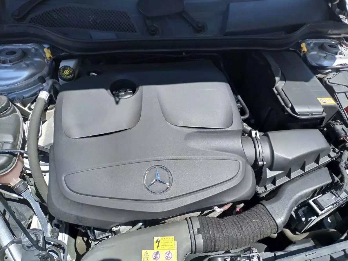 Mercedes-Benz A 180 - 2015