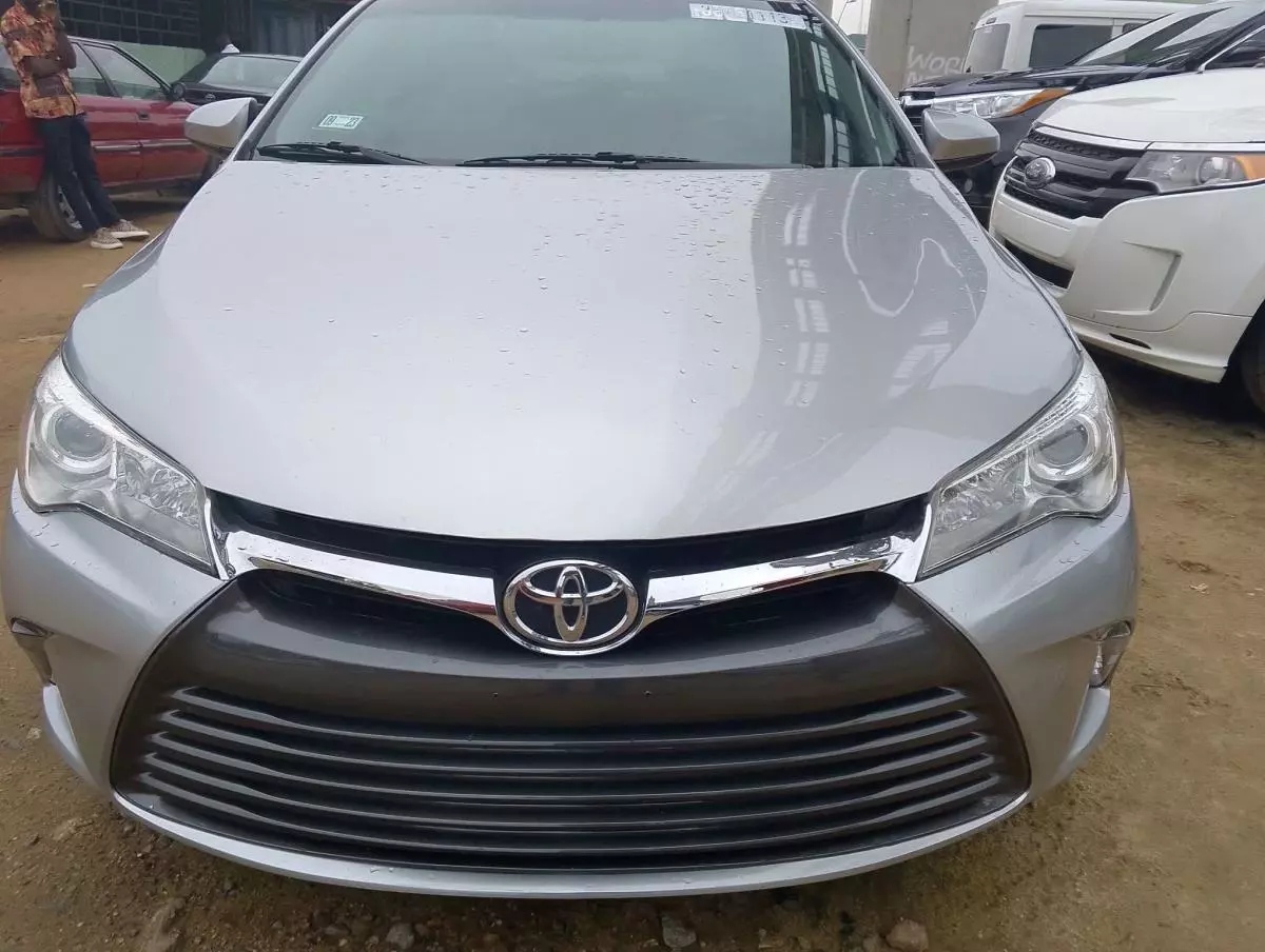 Toyota Camry   - 2015