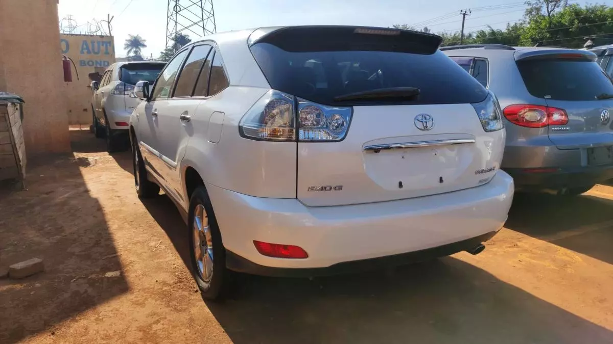 Toyota Harrier - 2009