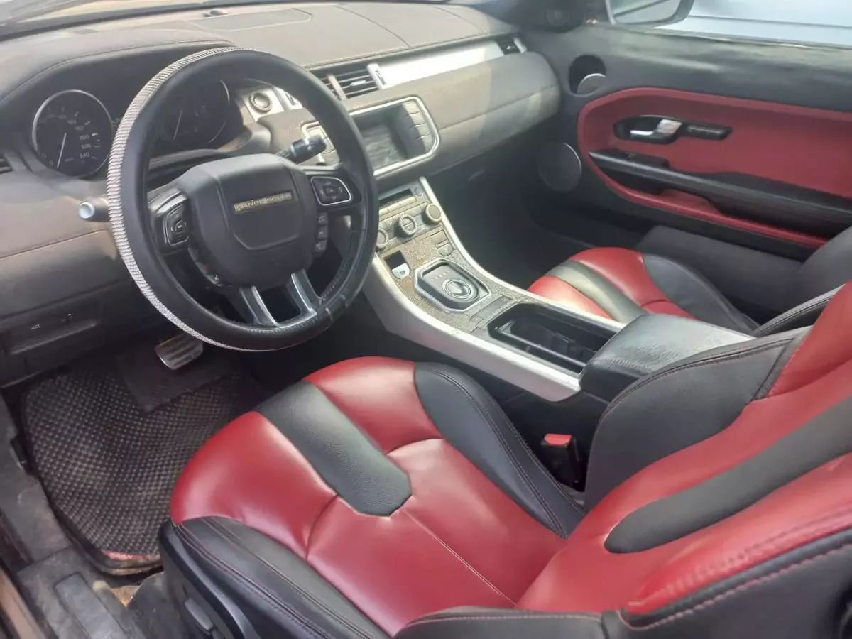 Land Rover Range Rover Evoque - 2012
