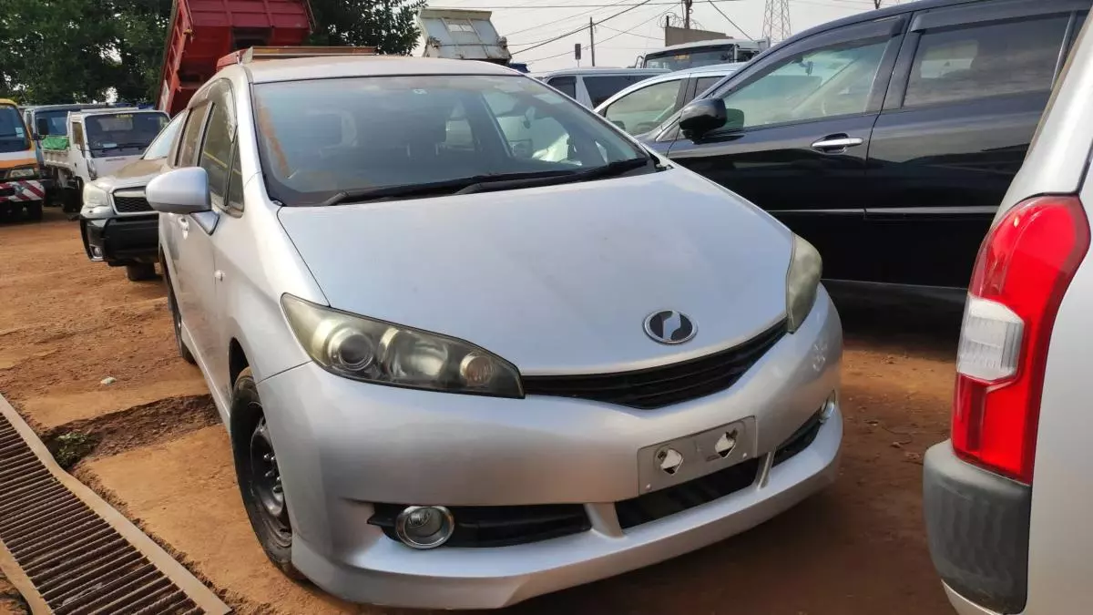 Toyota Wish - 2009