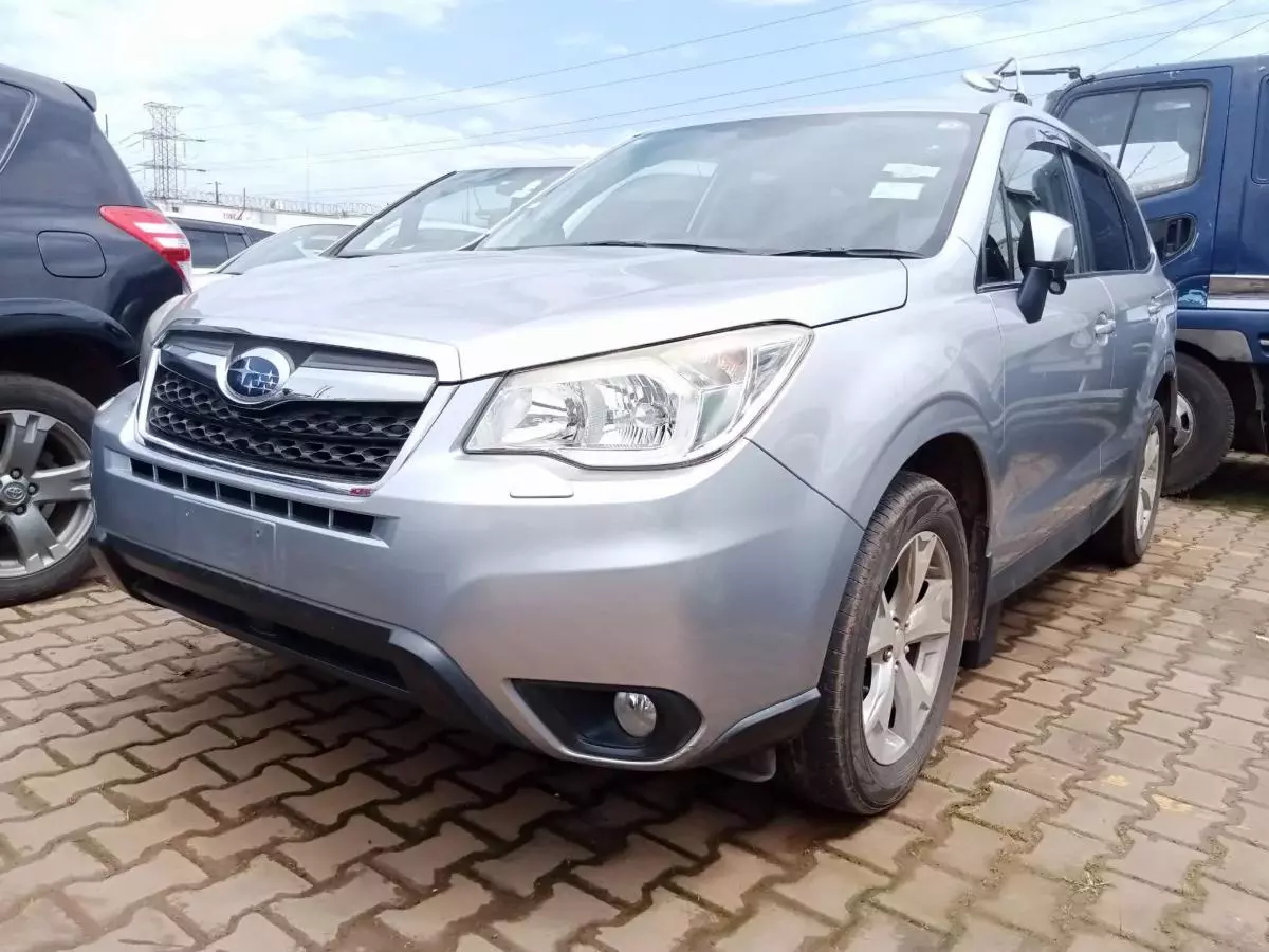 Subaru Forester   - 2015