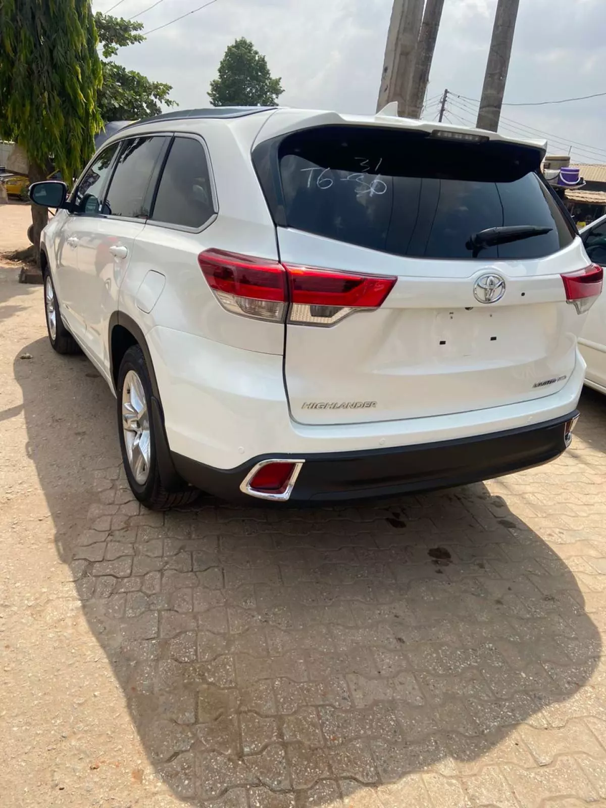 Toyota Highlander   - 2015