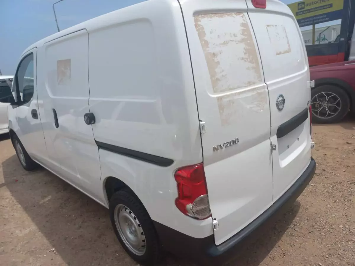 Nissan NV200 - 2015