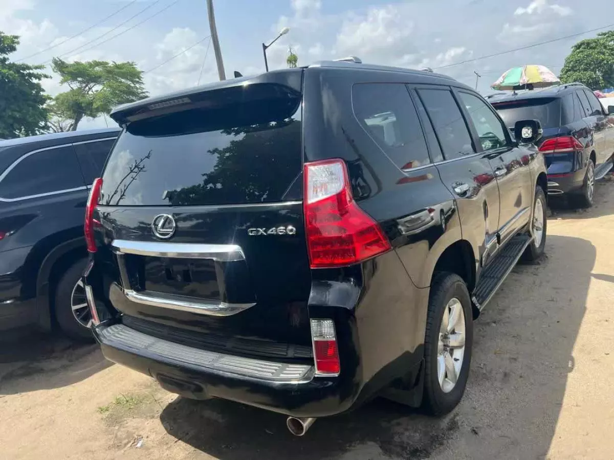 Lexus GX 460   - 2012