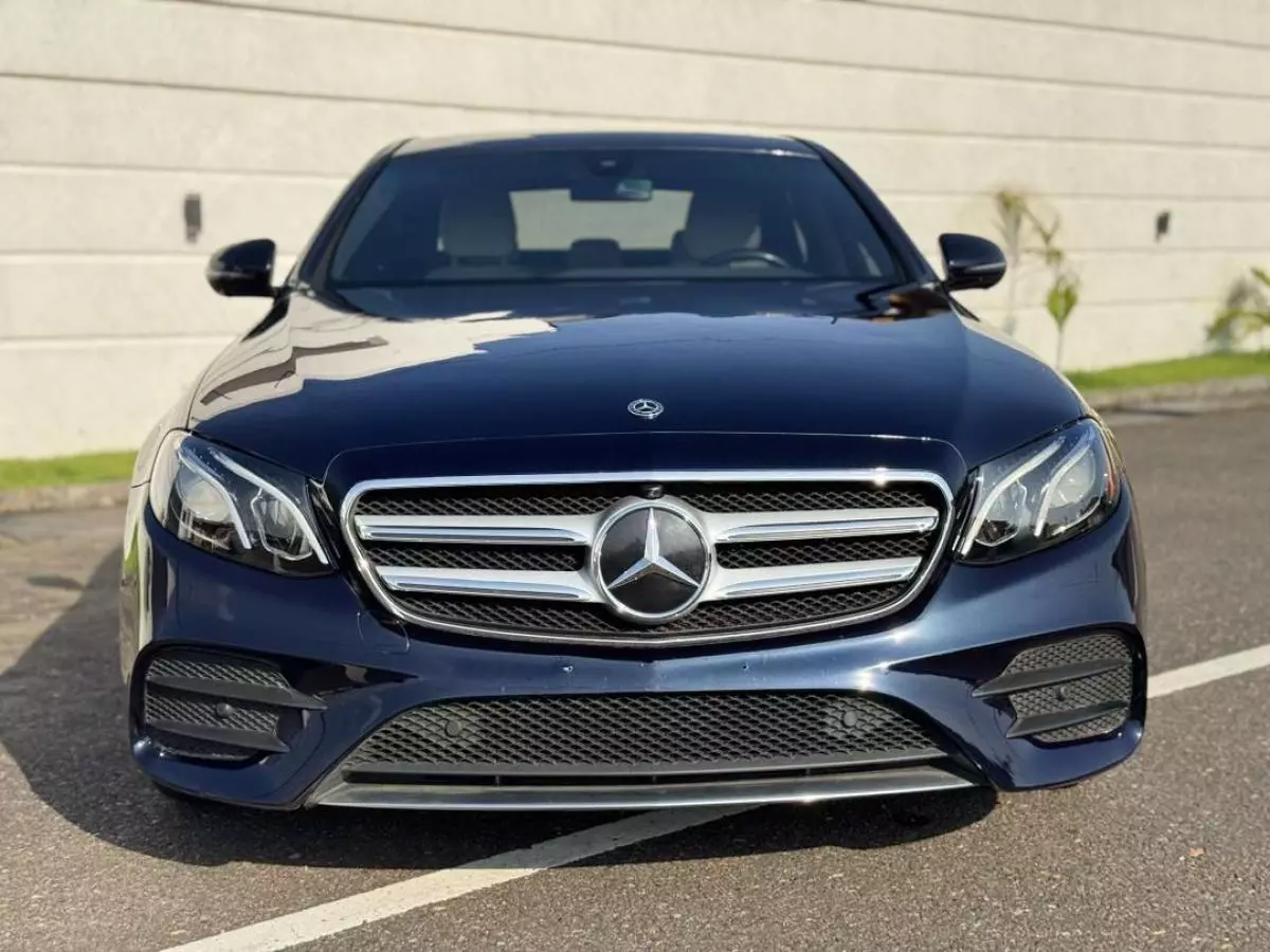 Mercedes-Benz E 300   - 2018