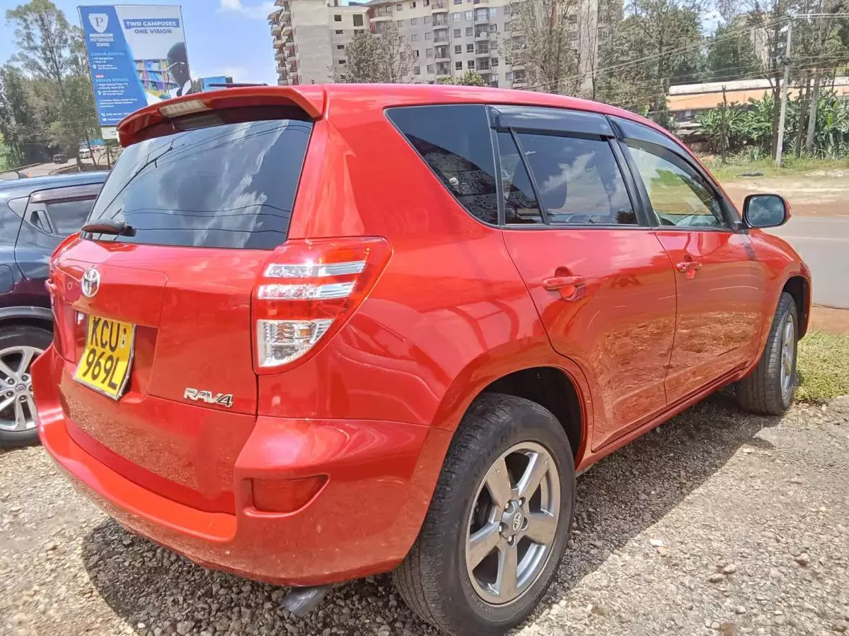 Toyota RAV 4   - 2012