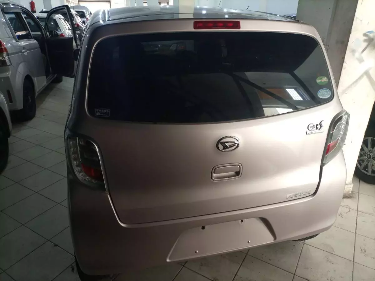 Daihatsu Mira  - 2015