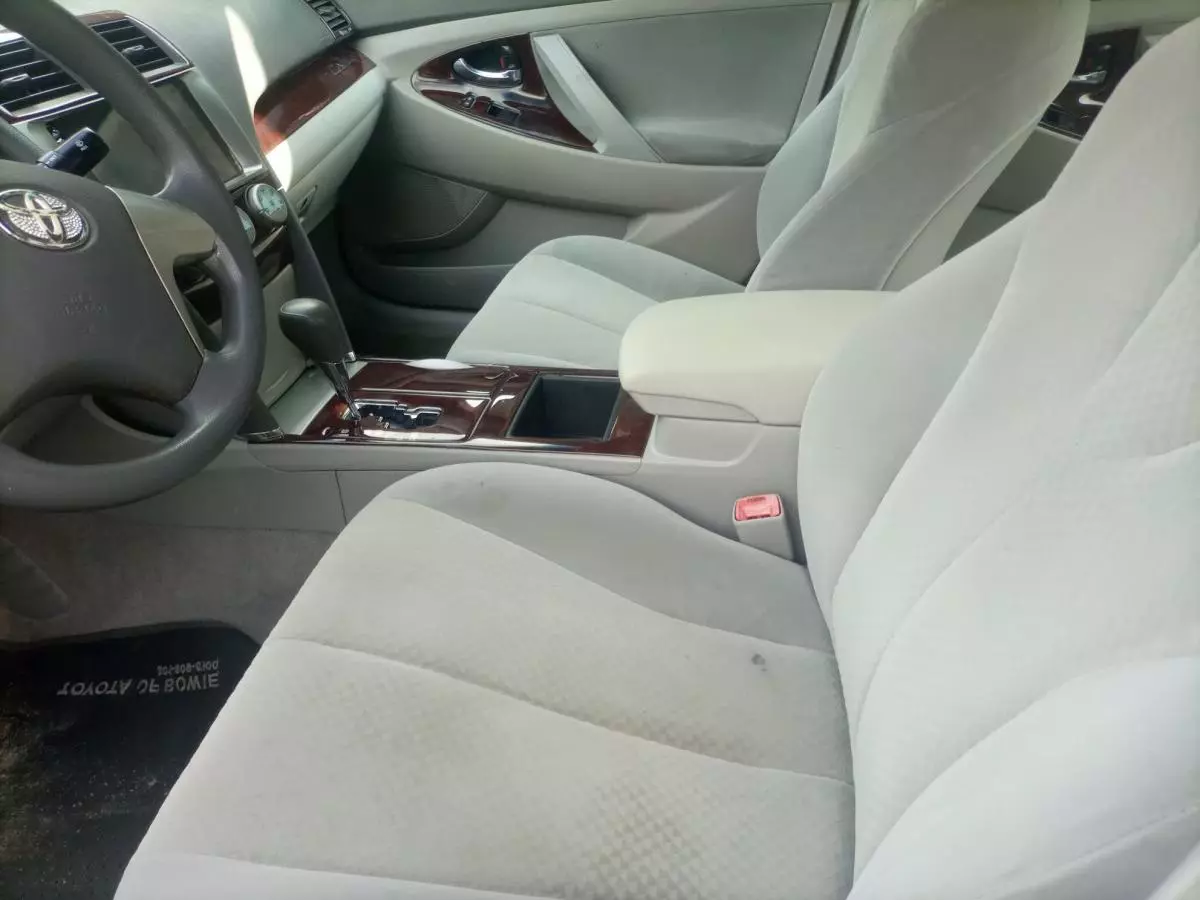Toyota Camry - 2009
