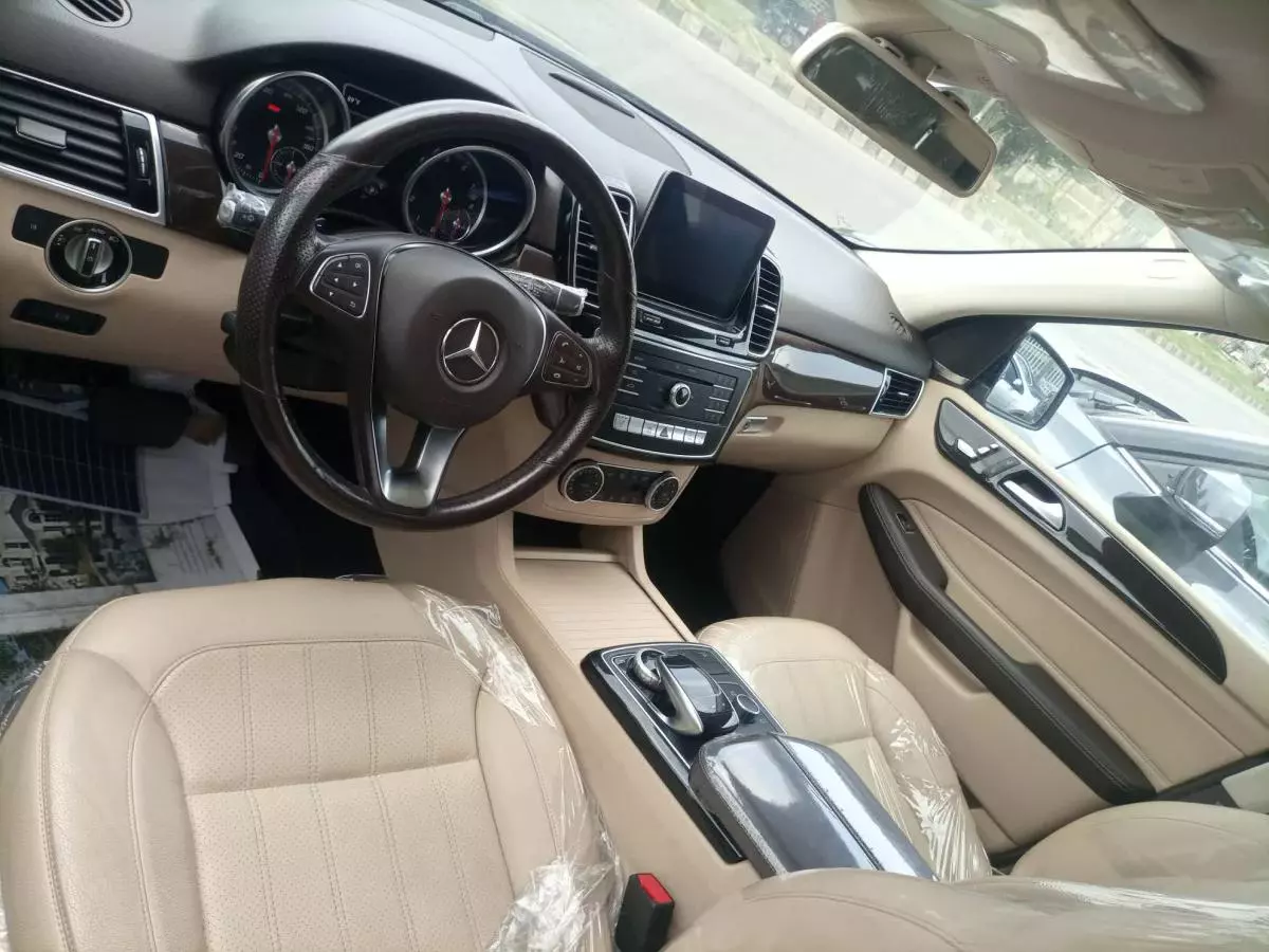 Mercedes-Benz GLE 350 - 2018