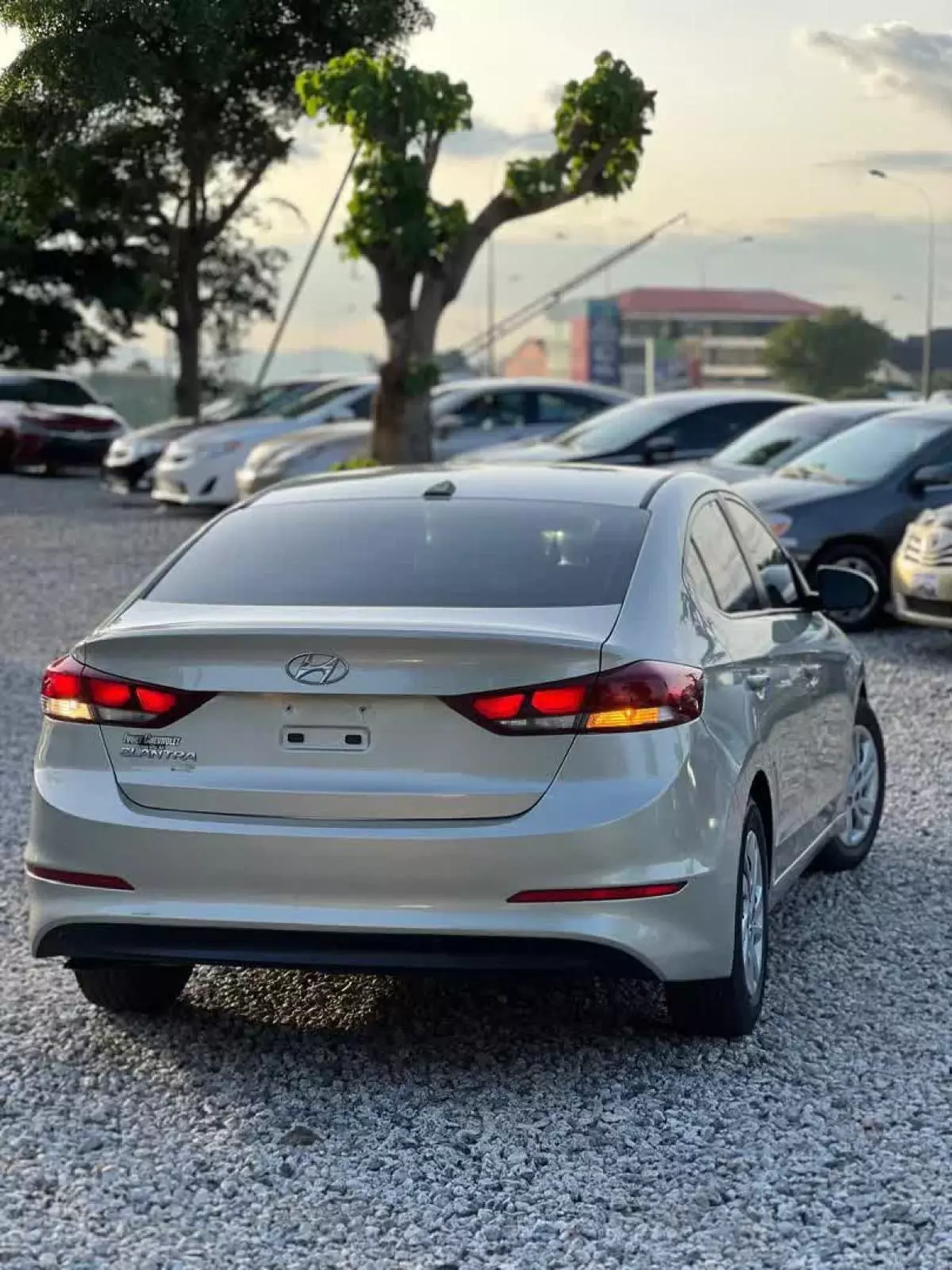 Hyundai Elantra   - 2017