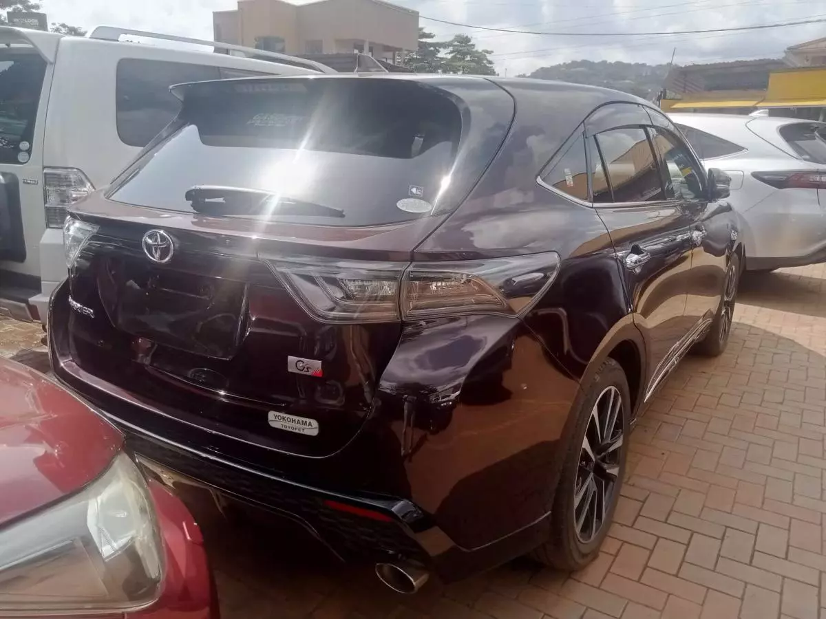 Toyota Harrier   - 2016