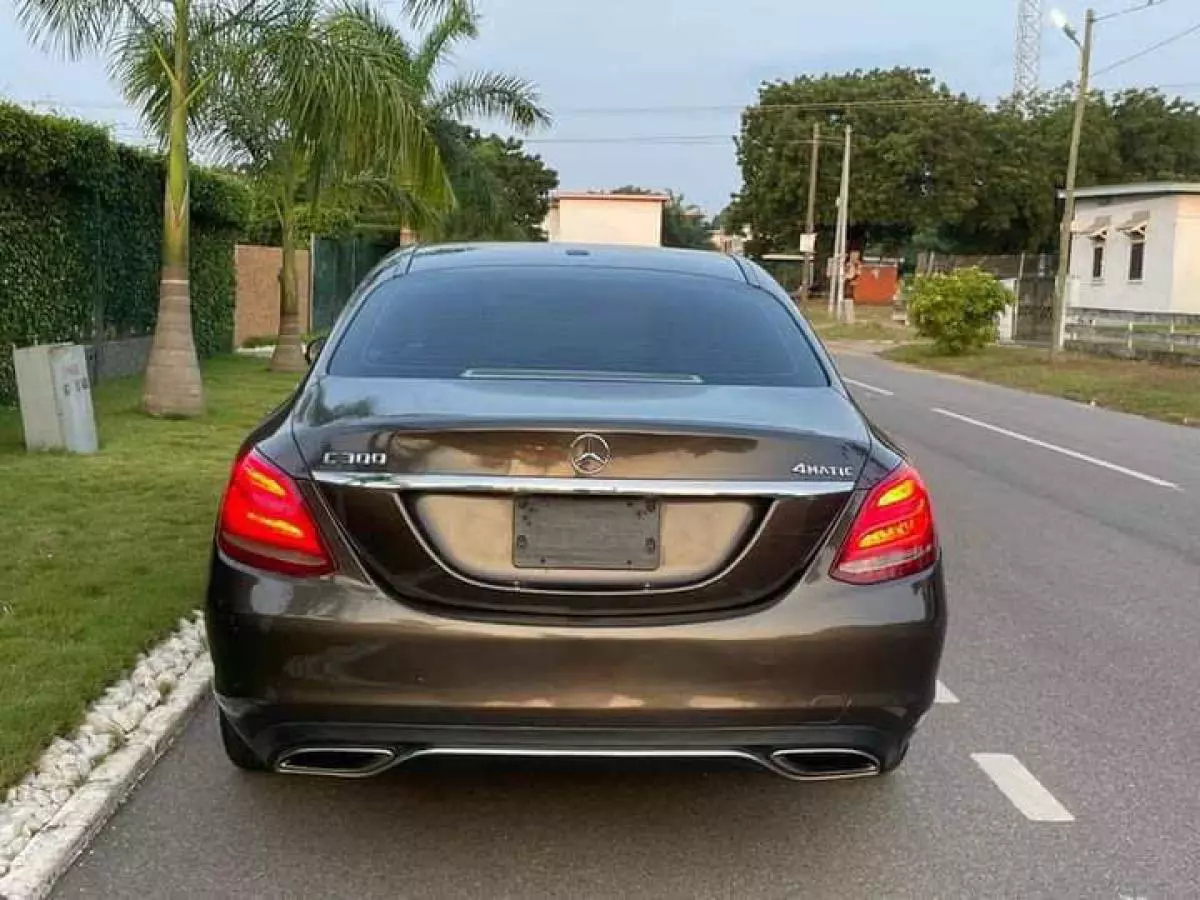 Mercedes-Benz C 300   - 2016