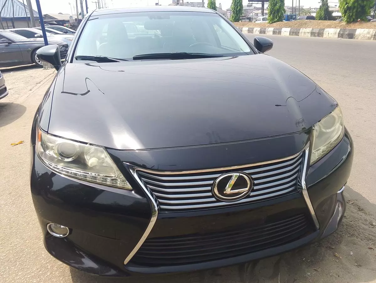 Lexus ES 350   - 2013