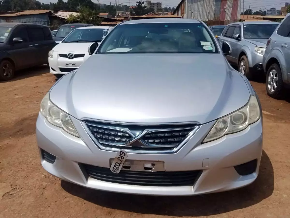 Toyota Mark X   - 2010