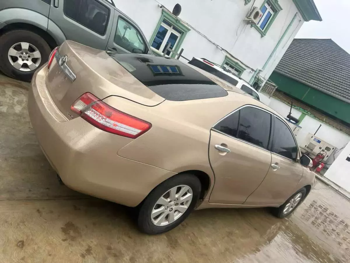 Toyota Camry   - 2007