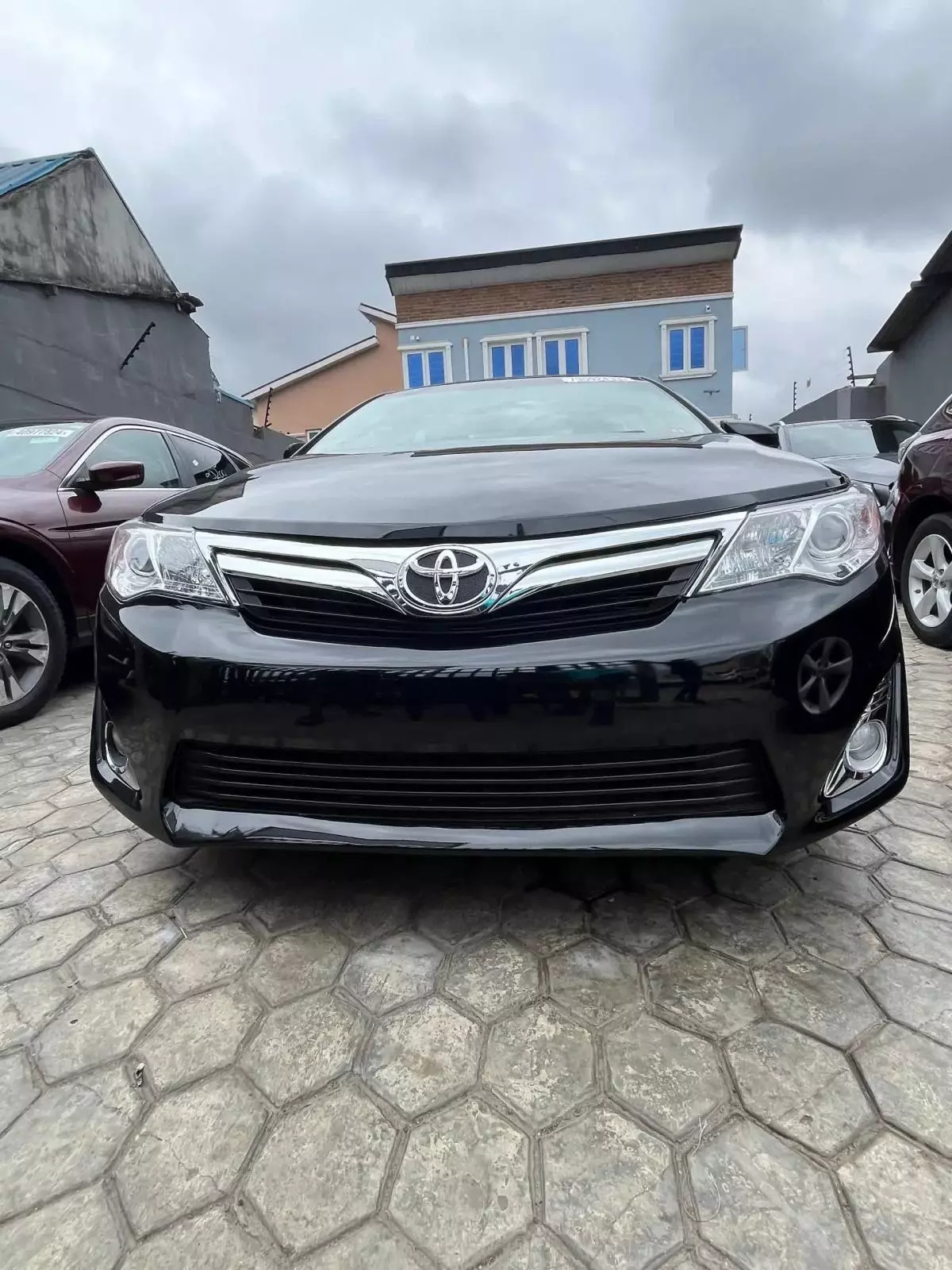 Toyota Camry   - 2012