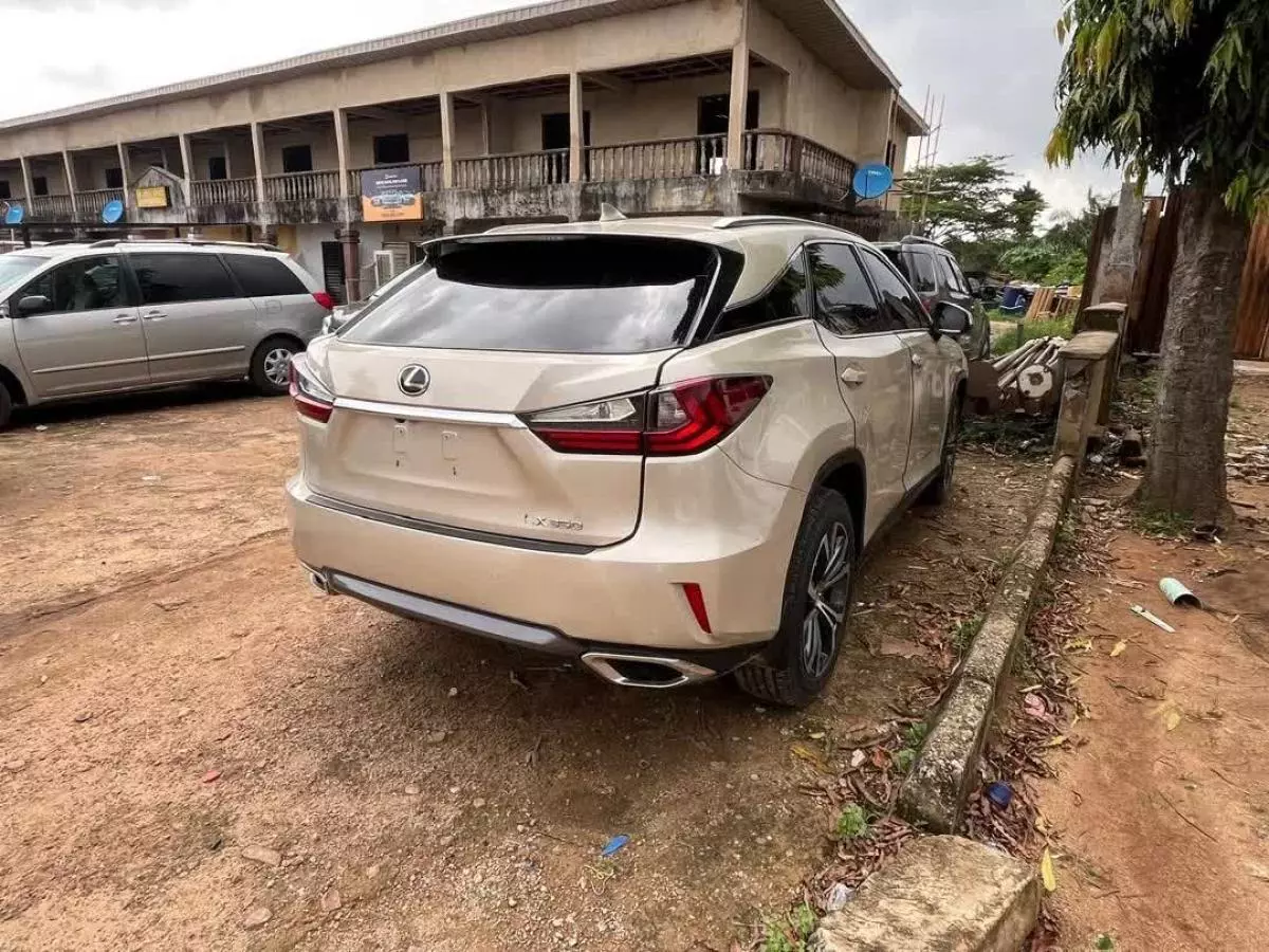 Lexus RX 350   - 2017