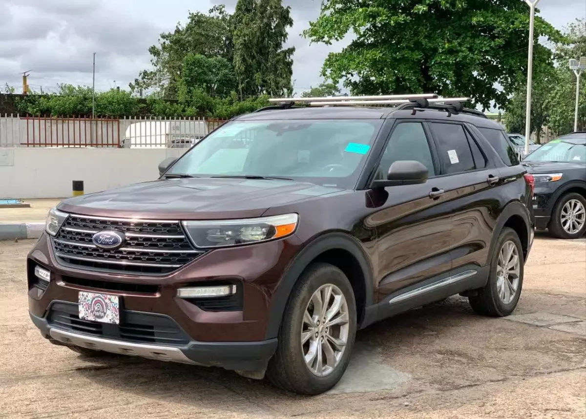 Ford Explorer   - 2020