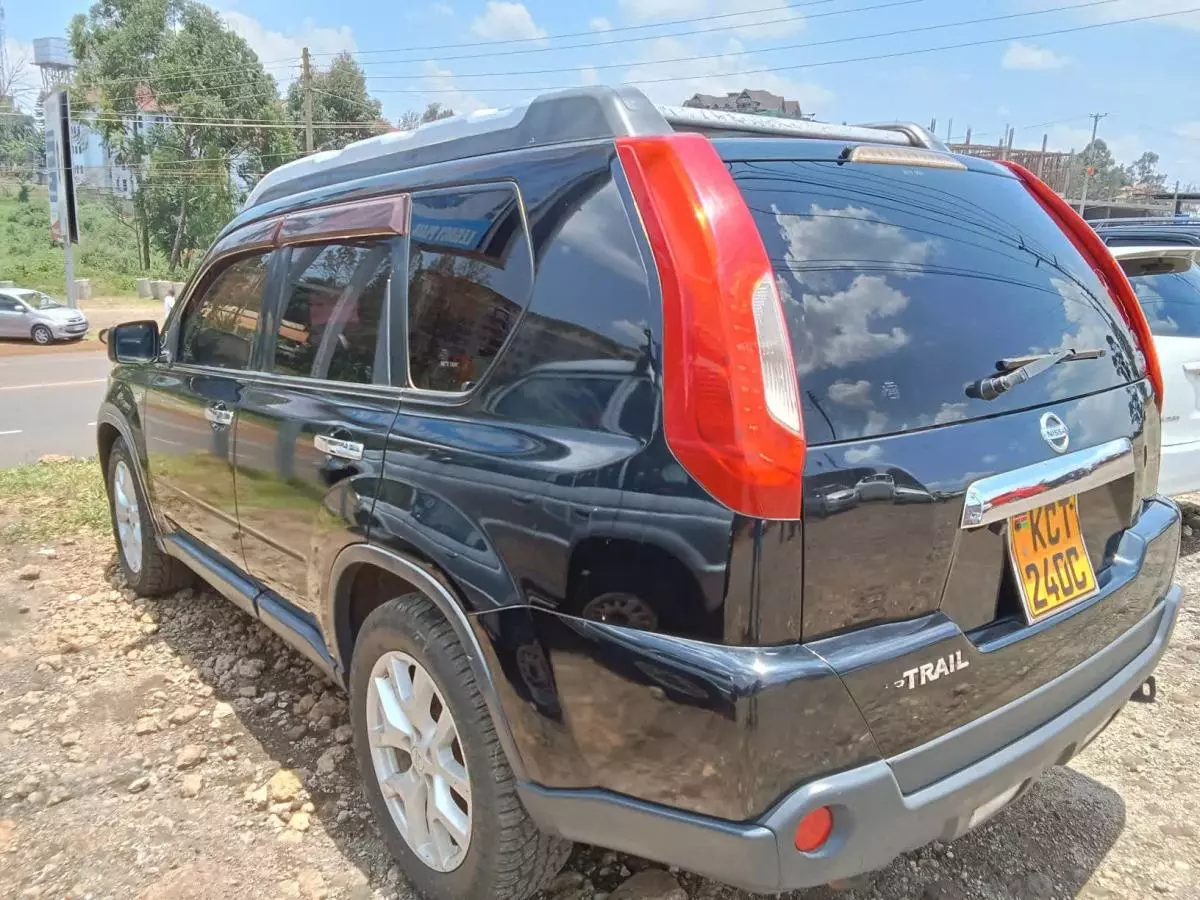 Nissan X-Trail   - 2011