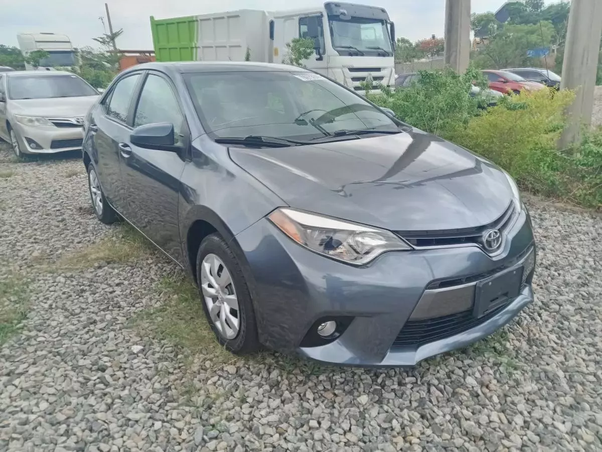 Toyota Corolla   - 2015