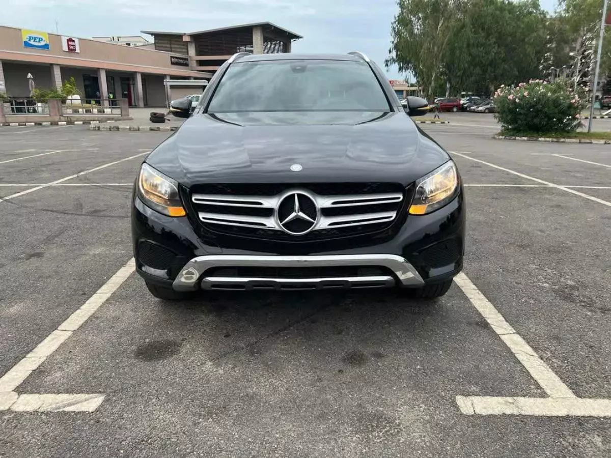 Mercedes-Benz GLC 300   - 2017