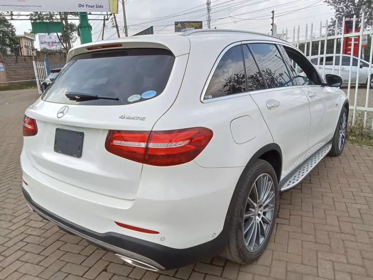 Mercedes-Benz GLC 250   - 2016