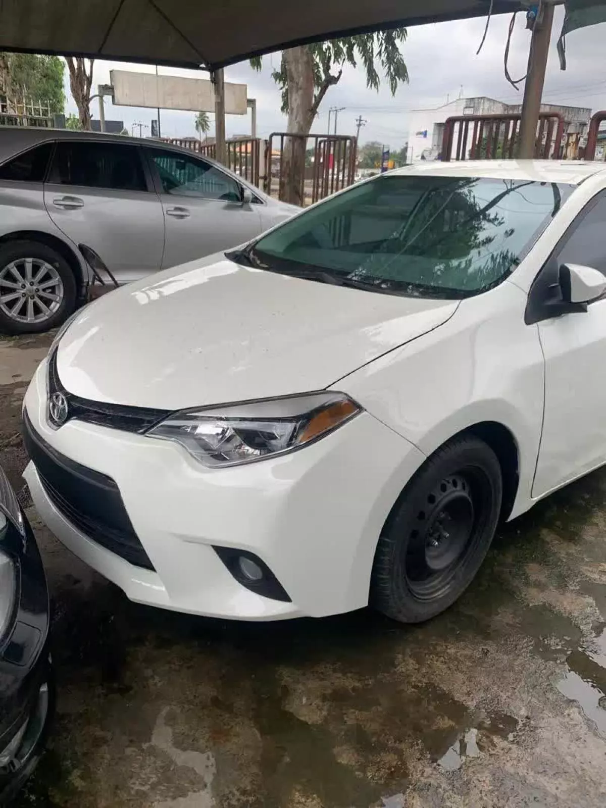 Toyota Corolla   - 2014