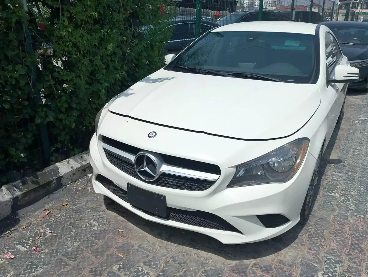 Mercedes-Benz GLA 250   - 2014