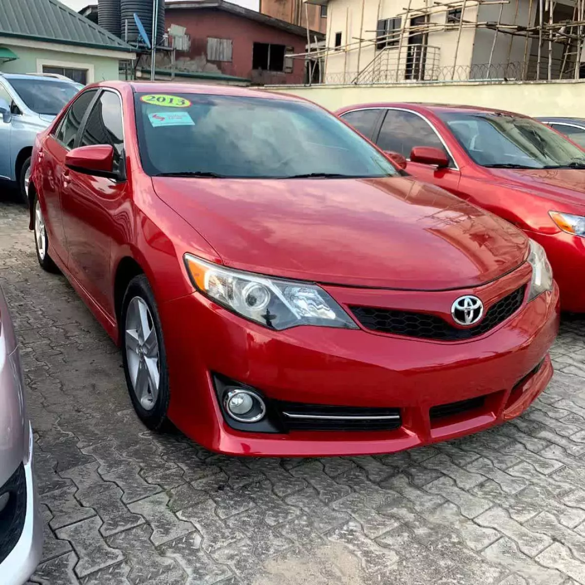 Toyota Camry   - 2013