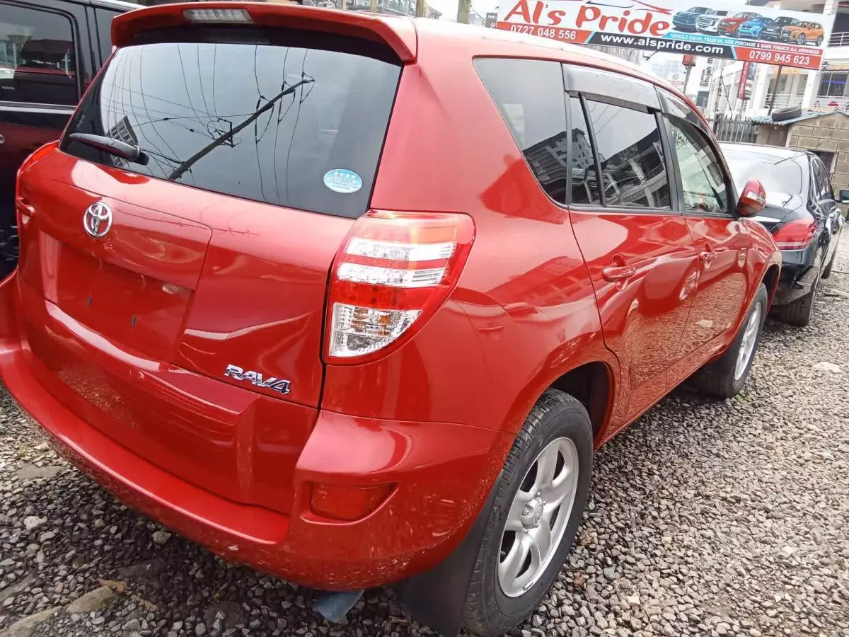 Toyota RAV 4   - 2016