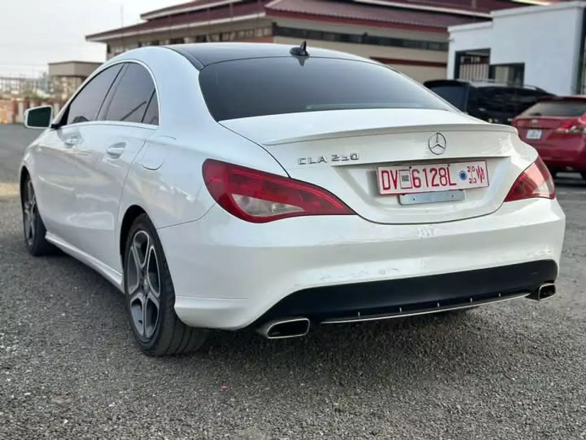 Mercedes-Benz CLA 250   - 2014