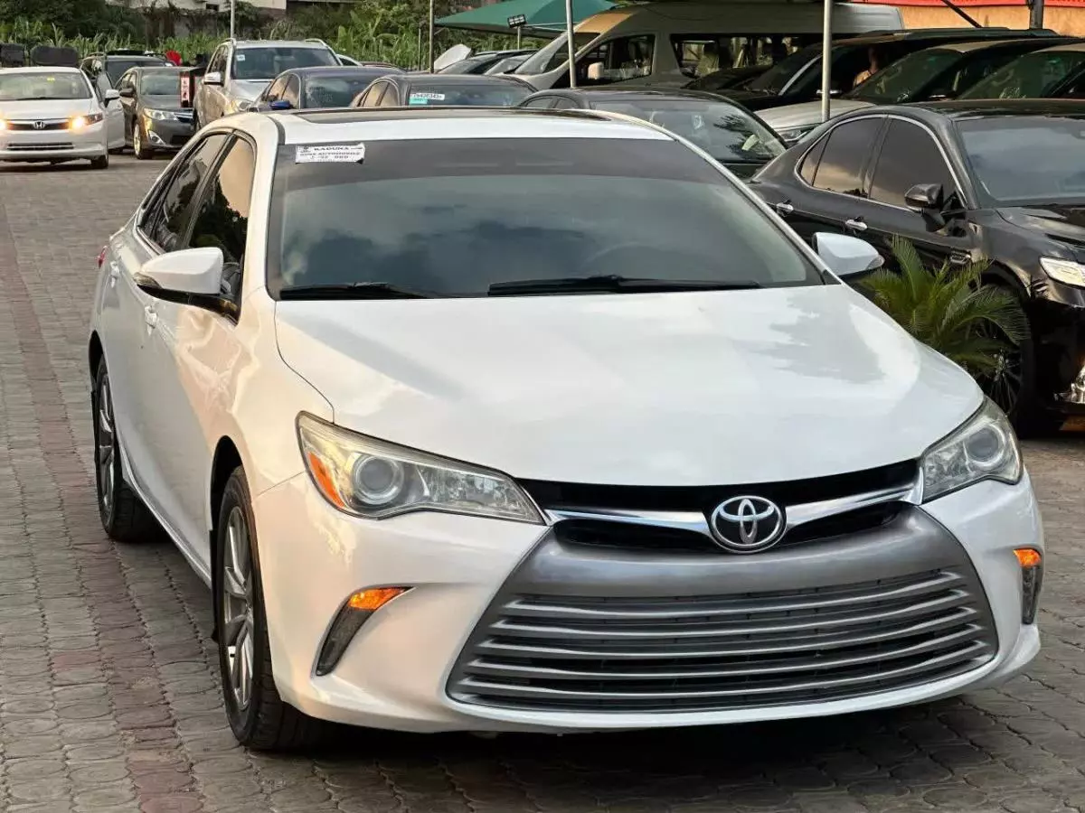 Toyota Camry   - 2015