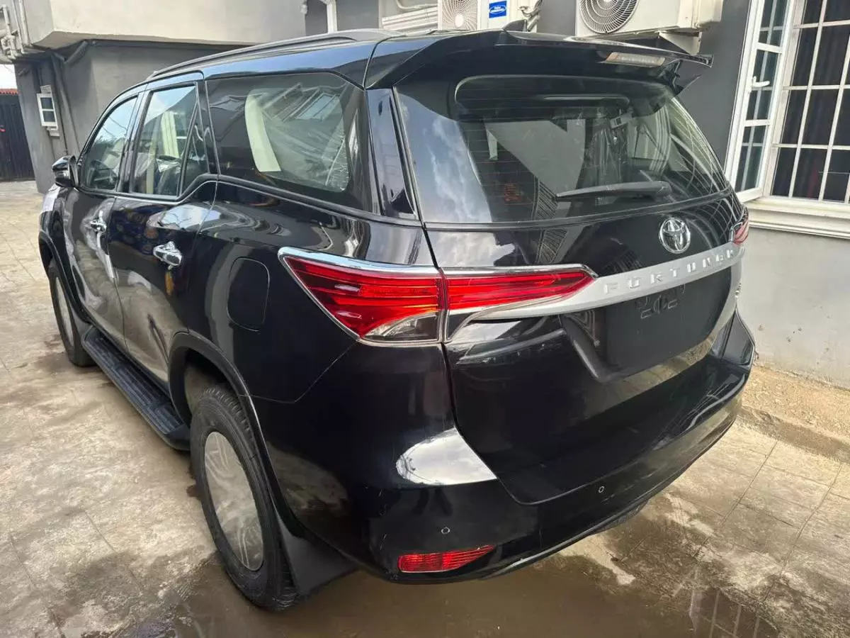 Toyota Fortuner   - 2023