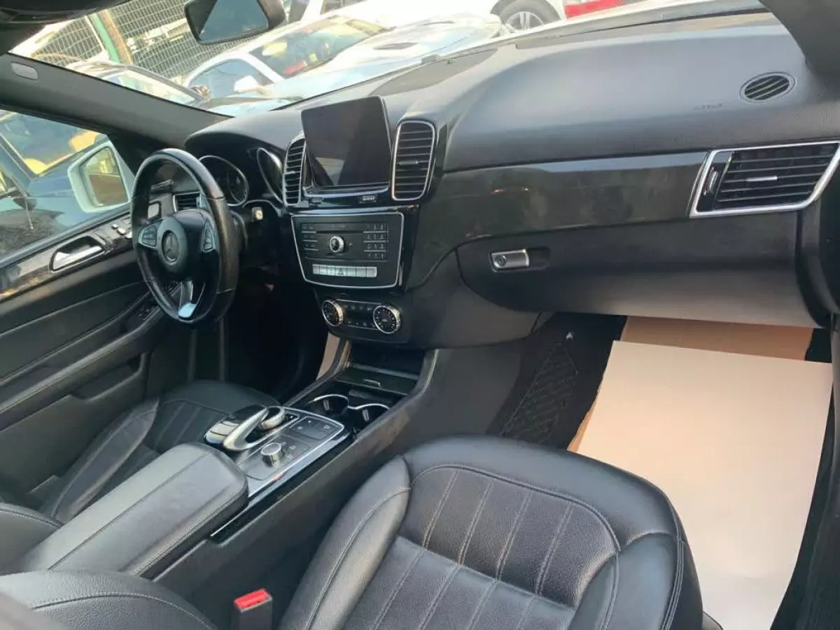 Mercedes-Benz GLE 350 - 2018