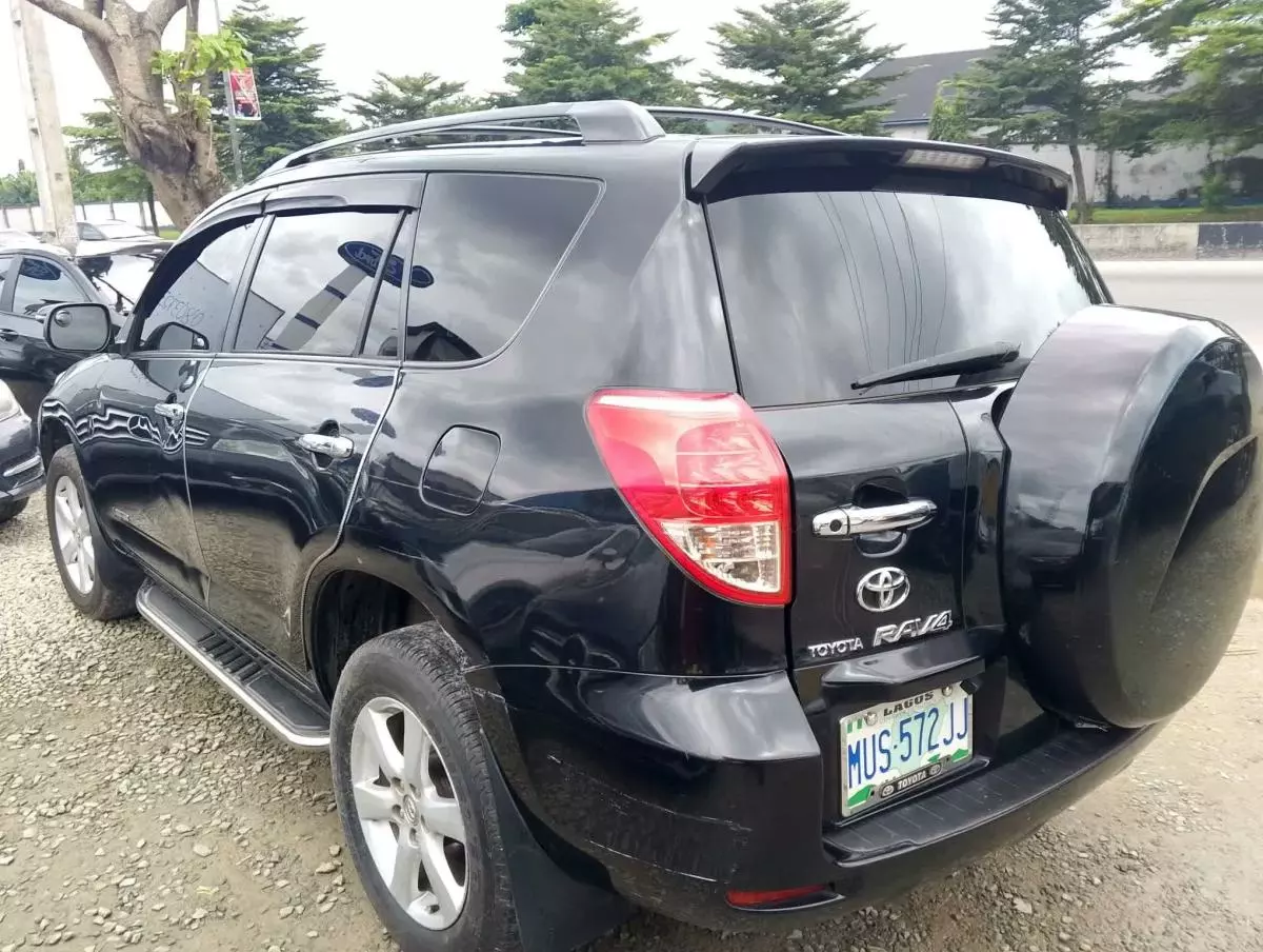 Toyota RAV 4   - 2008