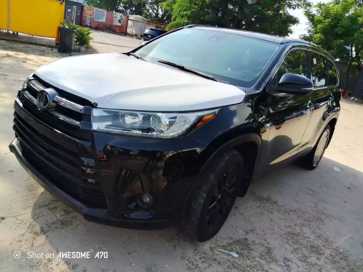 Toyota Highlander   - 2019