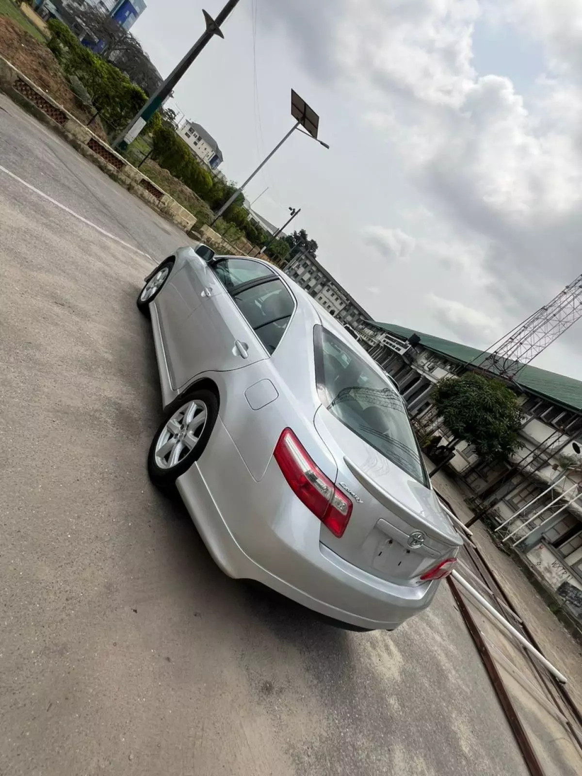 Toyota Camry   - 2009