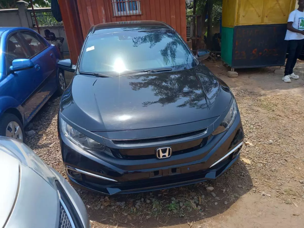 Honda Civic   - 2018