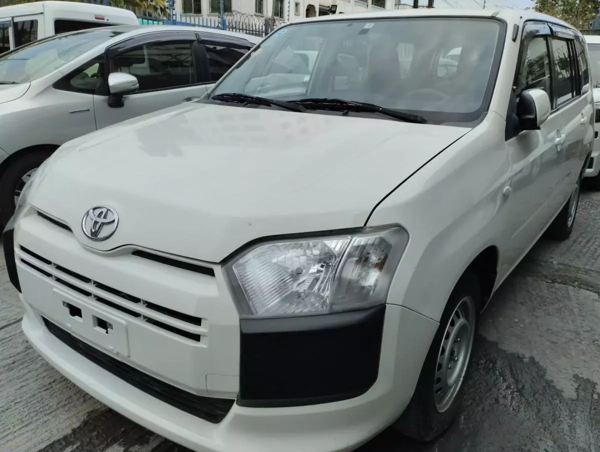 Toyota Probox  - 2016