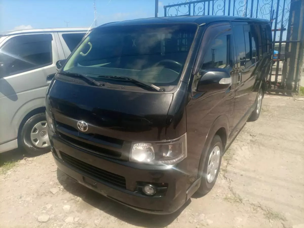 Toyota Hiace   - 2007