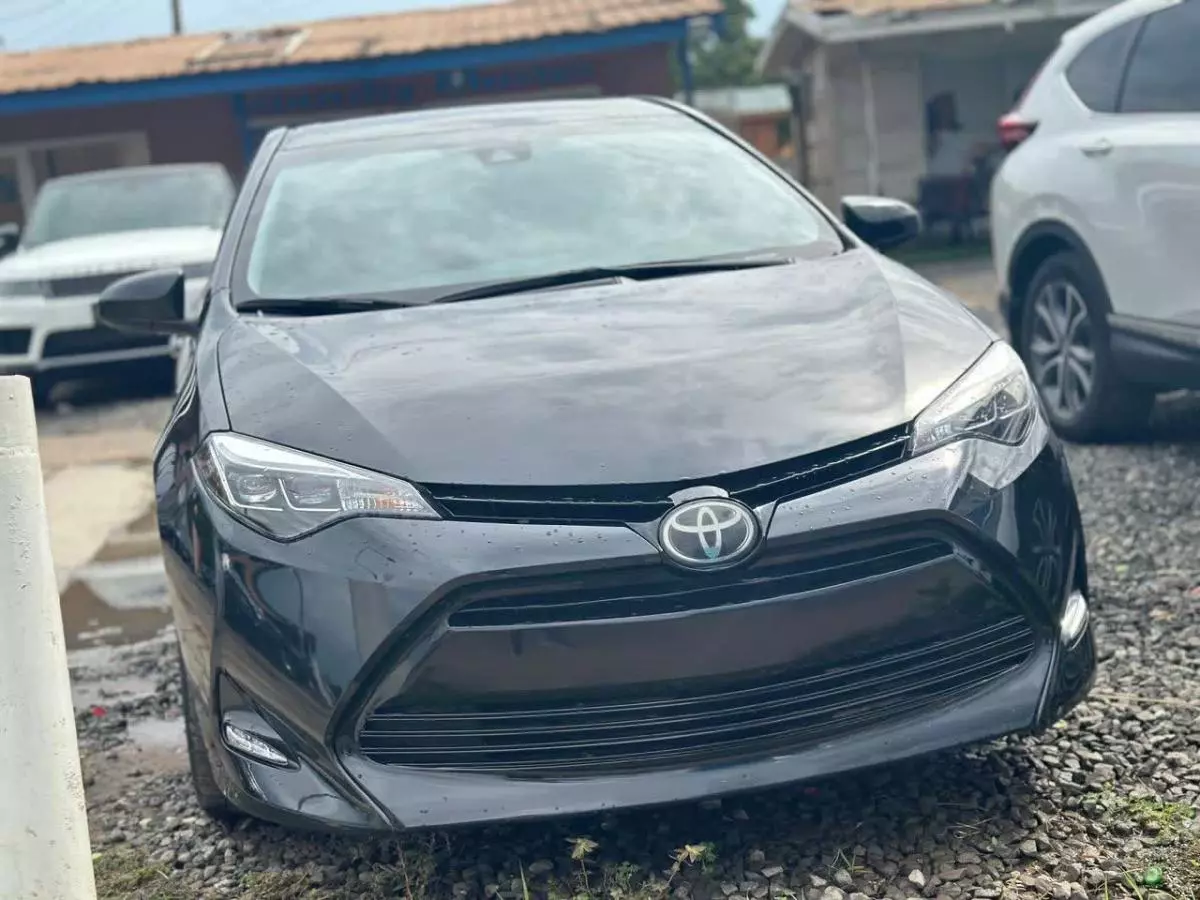 Toyota Corolla   - 2018