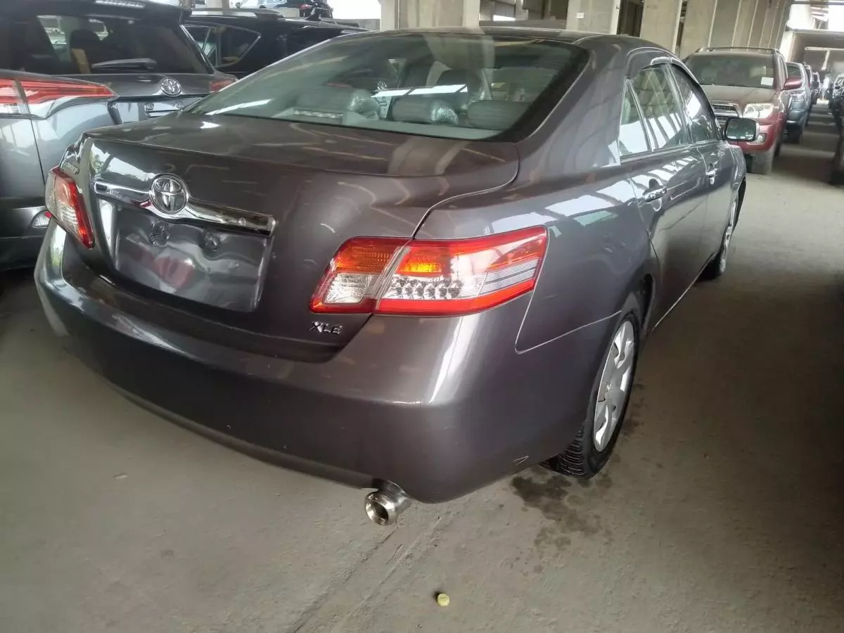 Toyota Camry - 2006