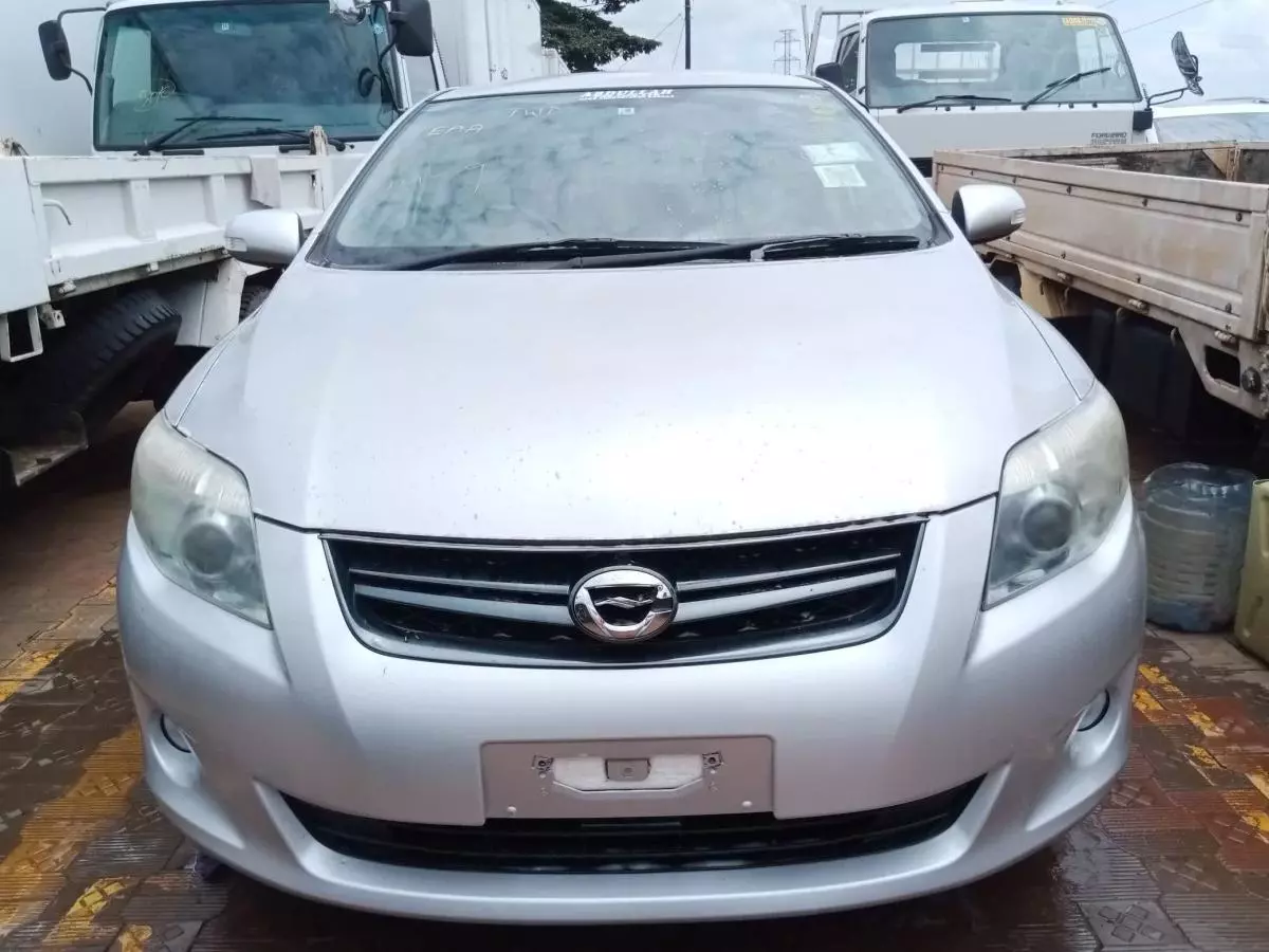 Toyota Fielder    - 2011