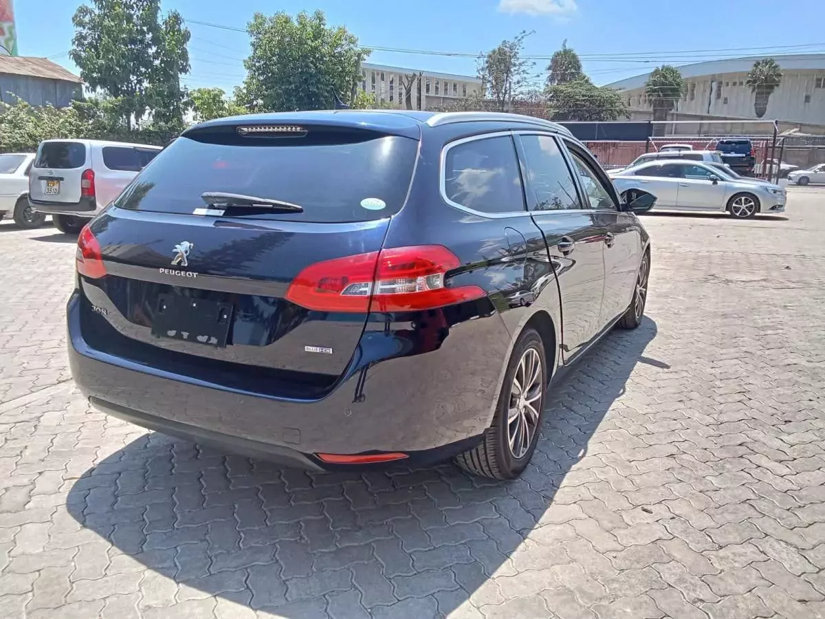 Peugeot 308   - 2016